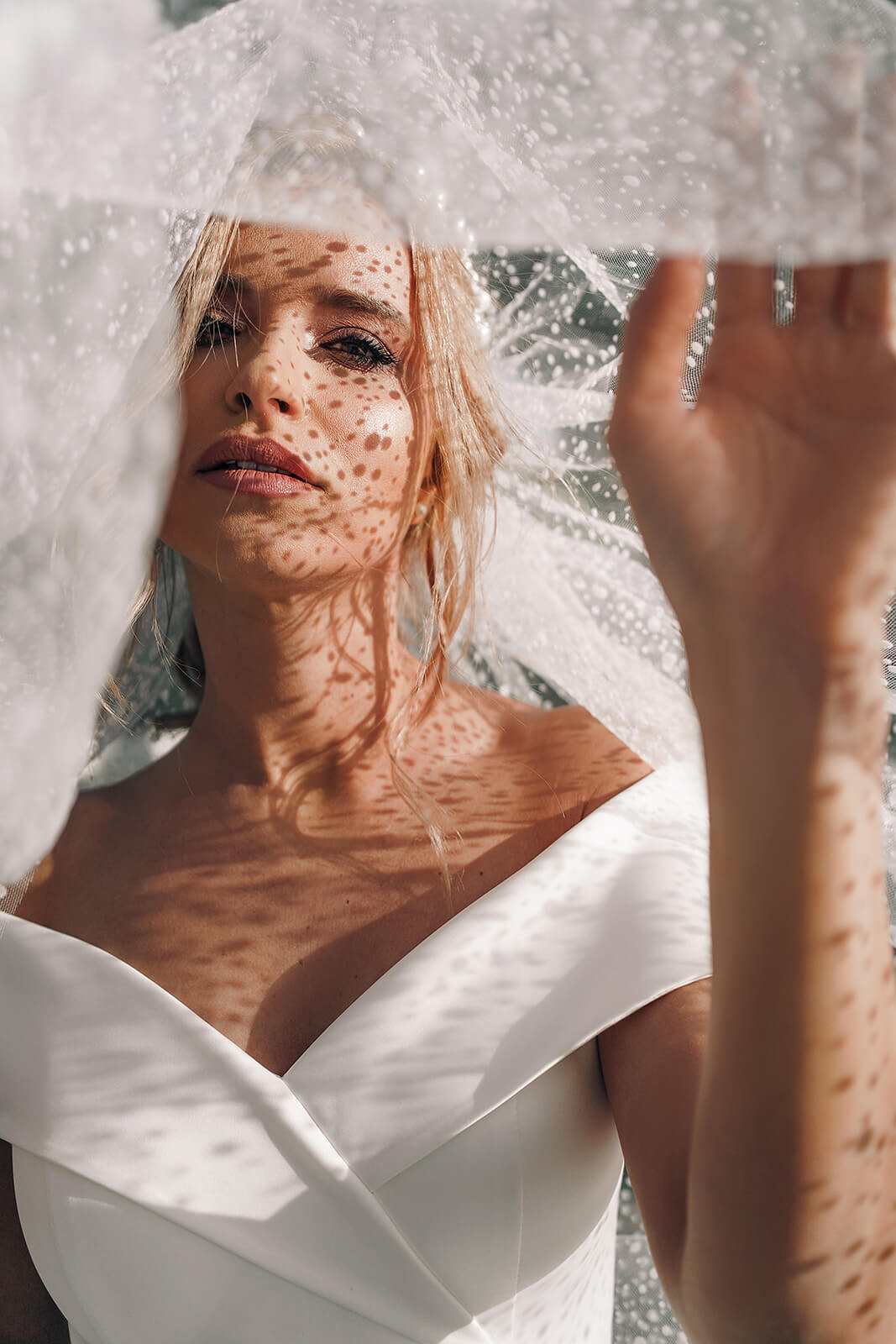 Velo catedral con pequeños puntos