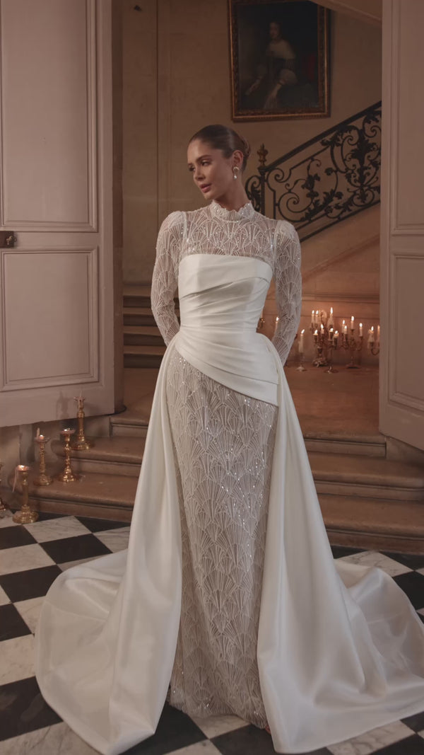 Sobrevestido Juniona en vídeo